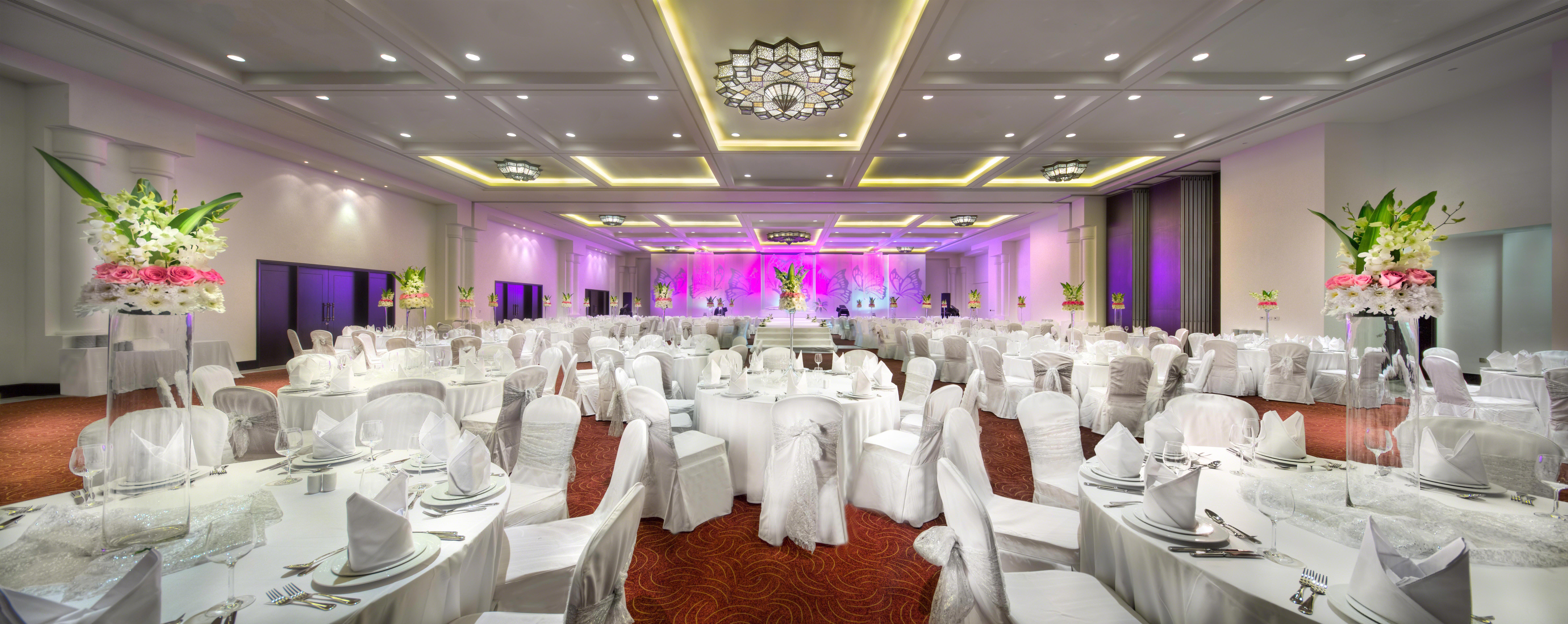 Bahi Ajman Palace Hotel Exterior photo The ballroom