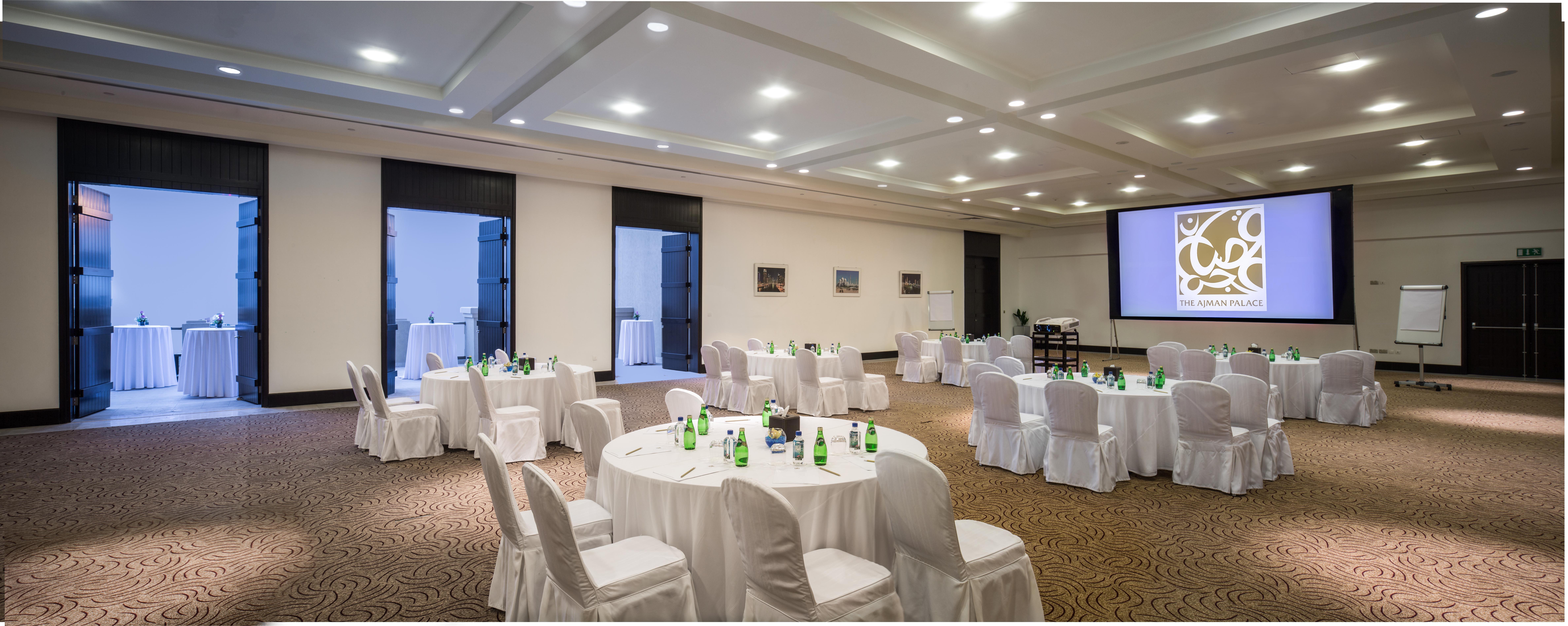 Bahi Ajman Palace Hotel Exterior photo Meeting room