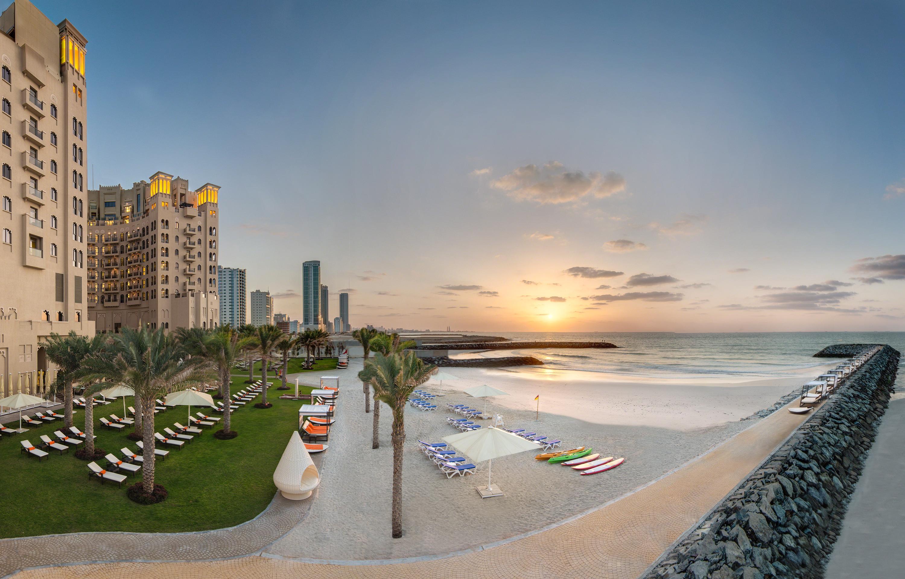 Bahi Ajman Palace Hotel Exterior photo Beach at Jumeirah Beach Residence